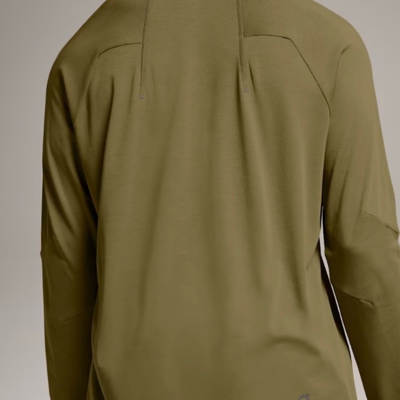 On performance focus long sleeve t - Picture 9 of 10